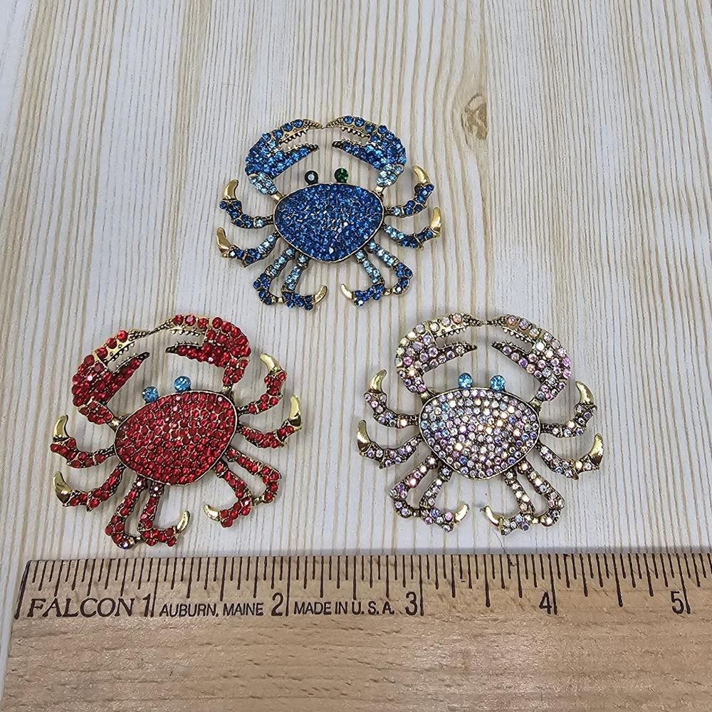 Set Of 3 Crab Brooches Pins Rhinestones - Gold, Blue, Red - Picture 2 of 8